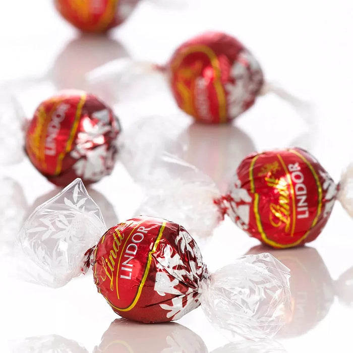 Lindt Lindor Milk Chocolate Truffles Bag - approx. 80 Balls, 1 kg